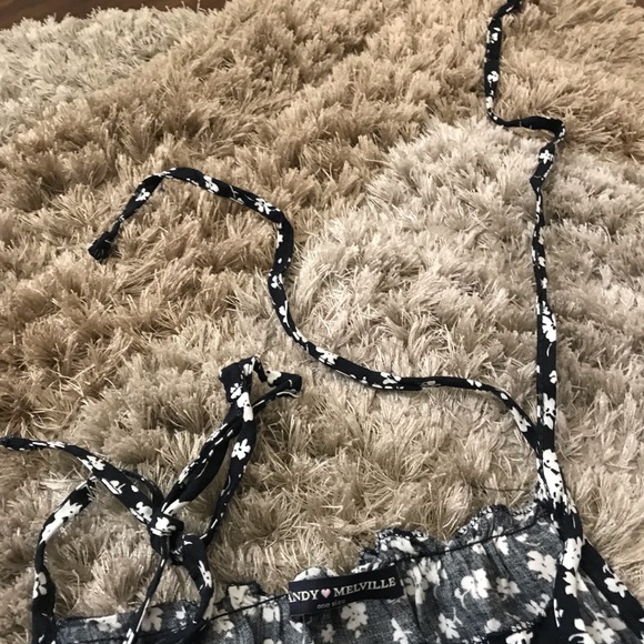 Brandy Melville floral print top - Picture 6 of 7